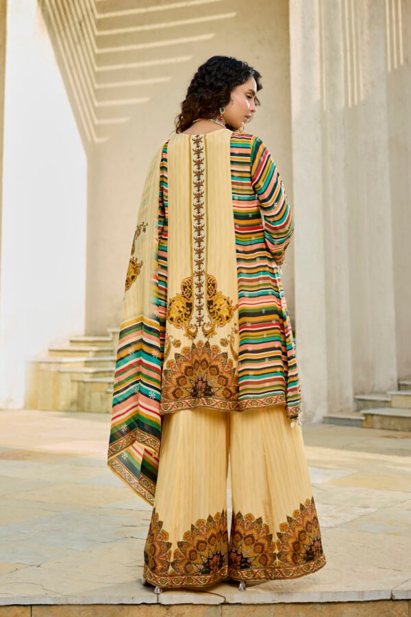 28-09-2025_BNY076 Beige Printed Suit Set