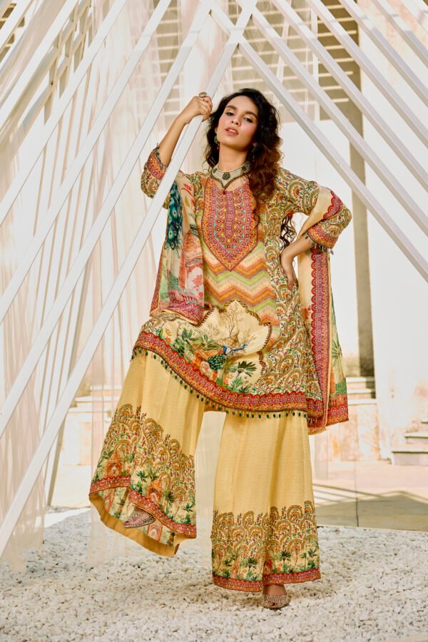 28-09-2025_BNY269_1 Ivory Printed Suit Set