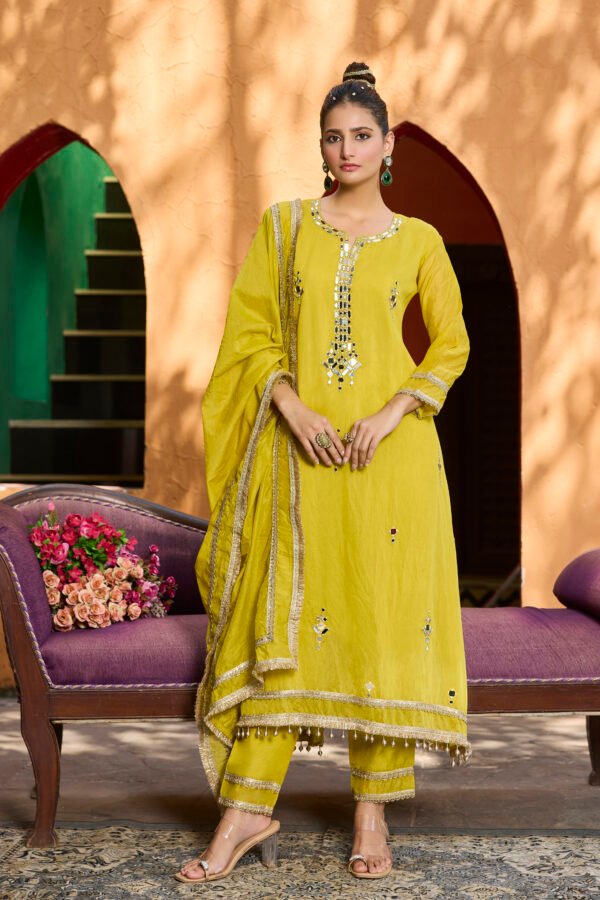 Noor Bloom Mirror Work Kurta Set