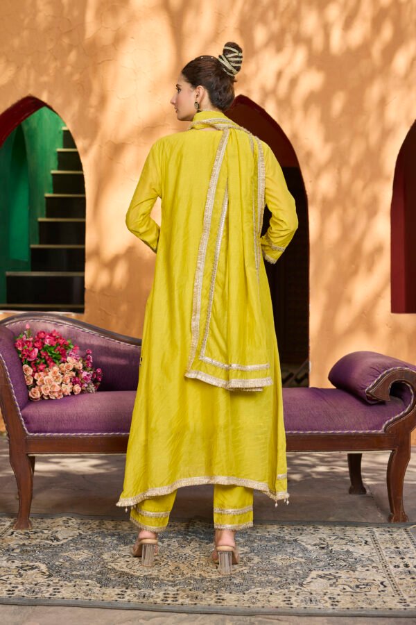 Noor Bloom Mirror Work Kurta Set
