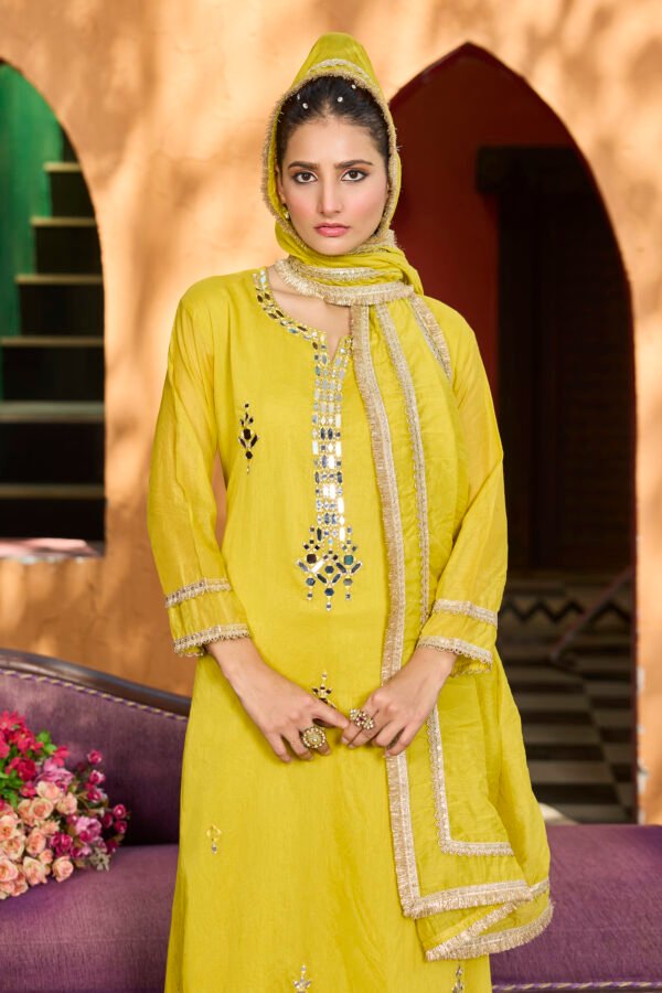Noor Bloom Mirror Work Kurta Set
